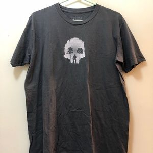 Skull tee
